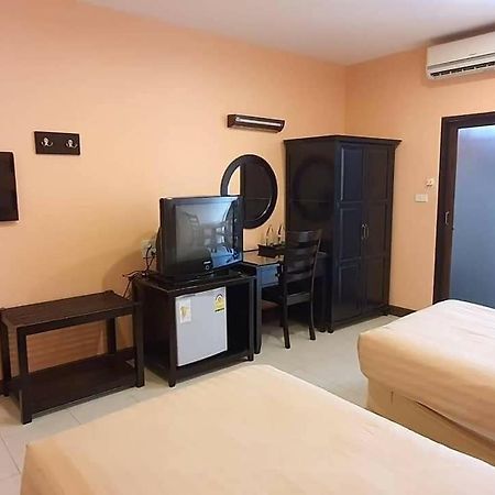The Victory Hotel Ban Muang Daeng المظهر الخارجي الصورة